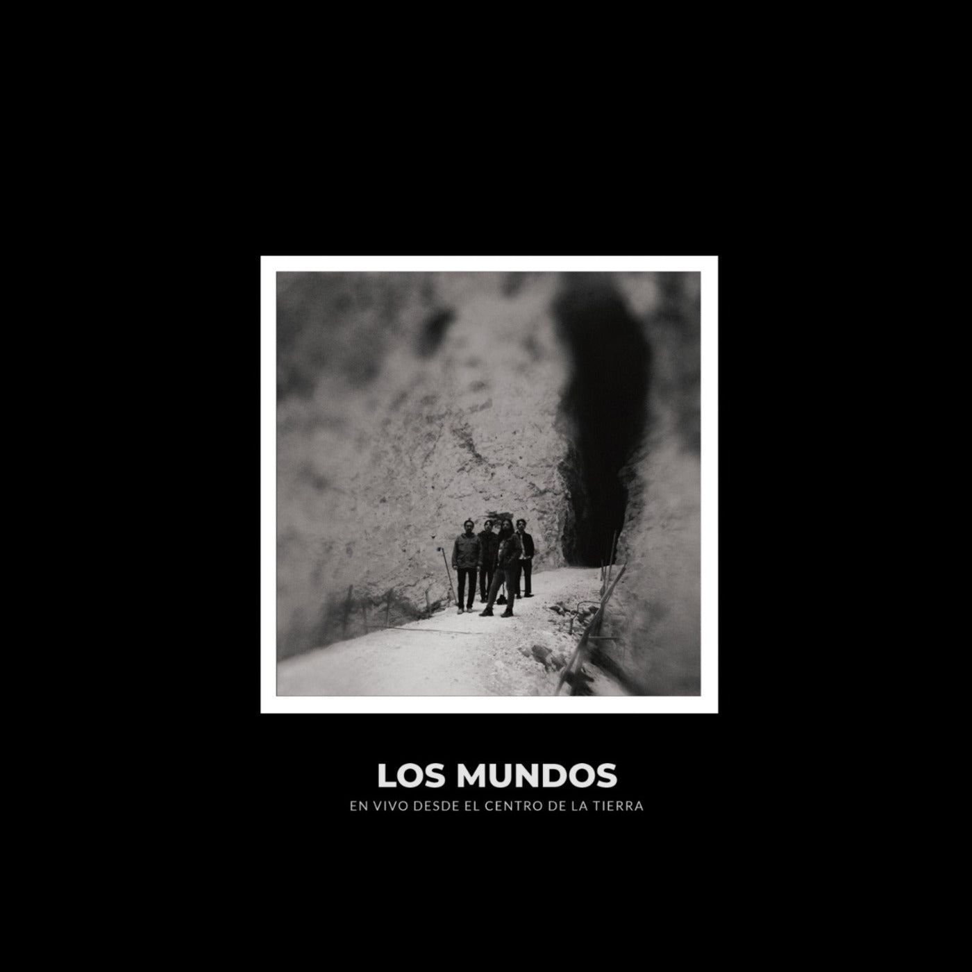 Los Mundos - En Vivo desde el Centro de la Tierra